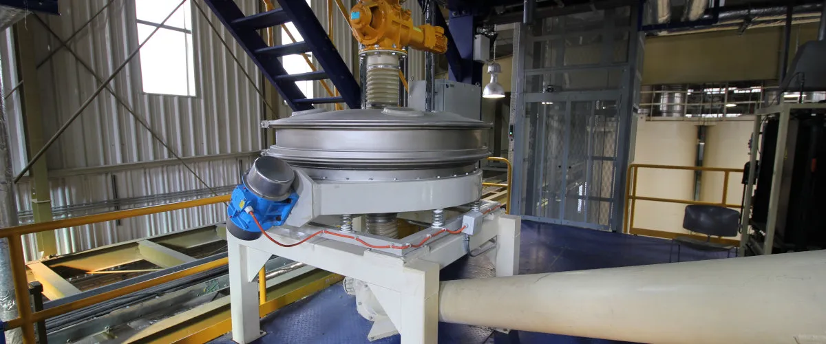 Ingtec processing plant with screening machine and connected conveying pipe