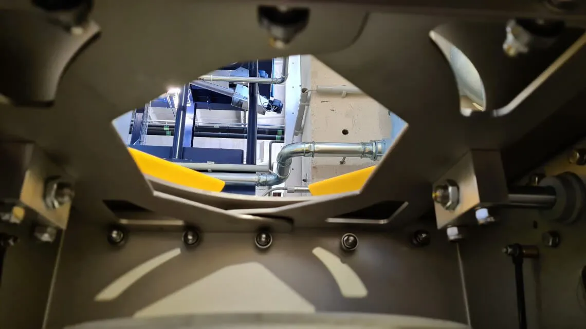 Ingtec AG - big bag unloading station sealing